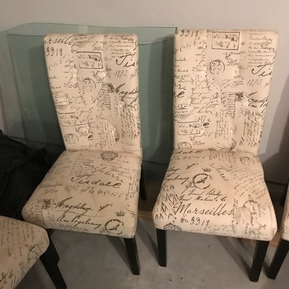 Artisan Atlas Chairs w/ Espresso Table Compliment